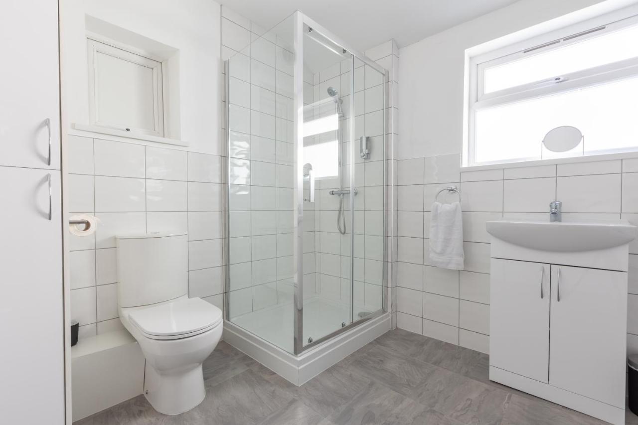 Platform Stadium Apartment With Parking Kingston upon Hull Exterior photo
